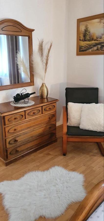 Three Bedroom Apartment Between Trogir And Split Kaštela Eksteriør bilde