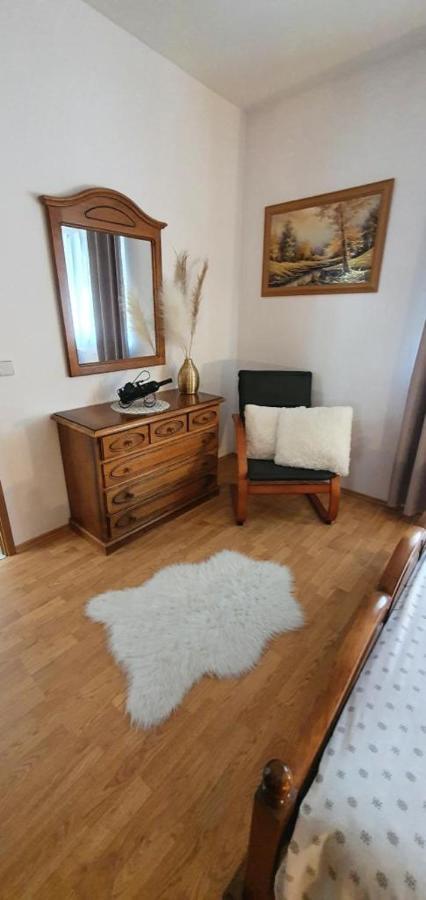 Three Bedroom Apartment Between Trogir And Split Kaštela Eksteriør bilde