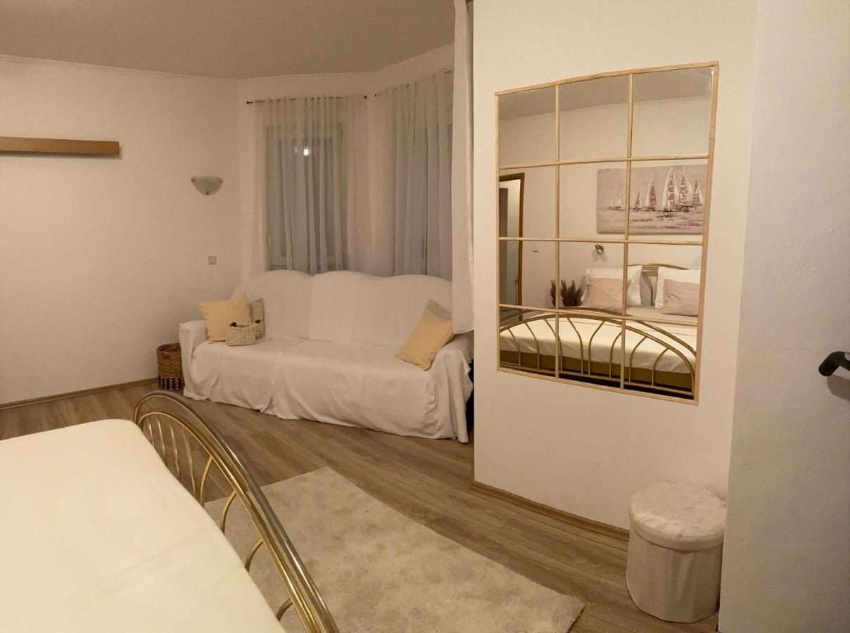 Three Bedroom Apartment Between Trogir And Split Kaštela Eksteriør bilde